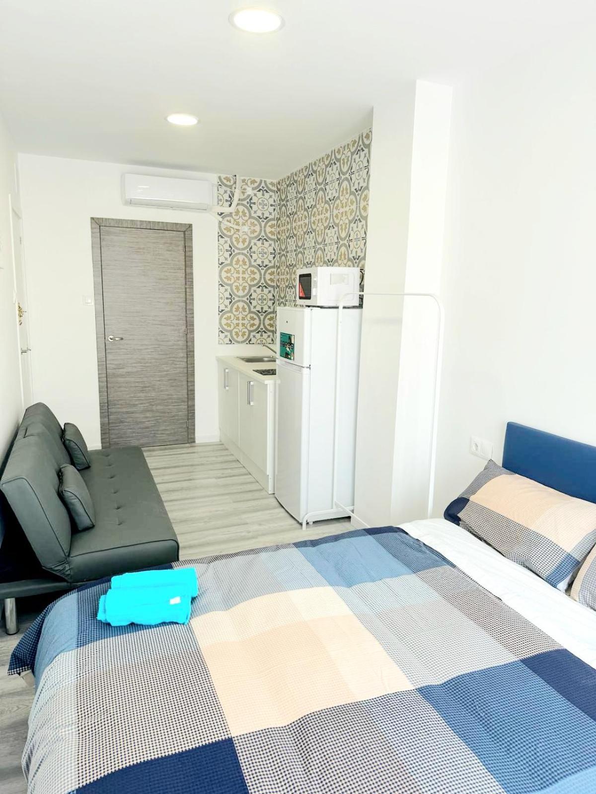 Apartamentos Aeropuerto Valencia Manises Buitenkant foto